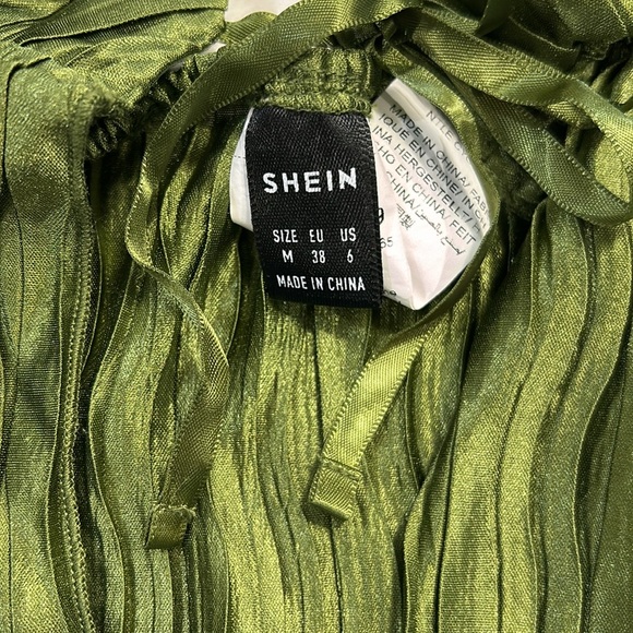 Cropped Tank Lot SHEIN , PEPPERMAYO SIZE SMALL & M - Picture 9 of 10